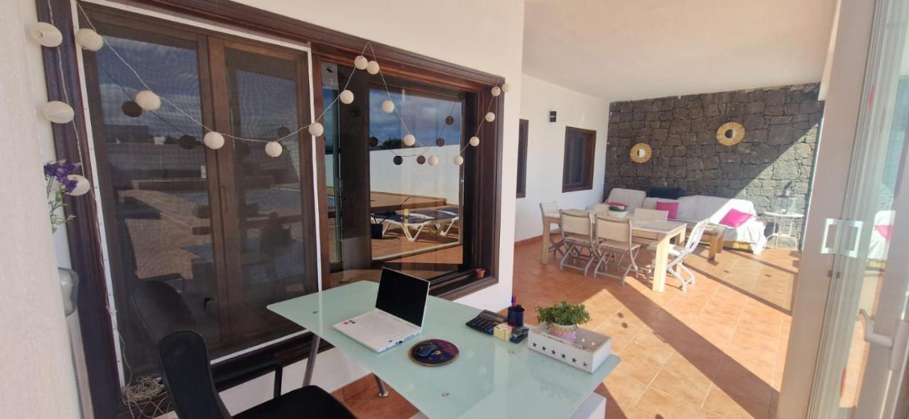 Villa Baroli Amplia Piscina Privada Climatizada Playa Blanca  Ngoại thất bức ảnh